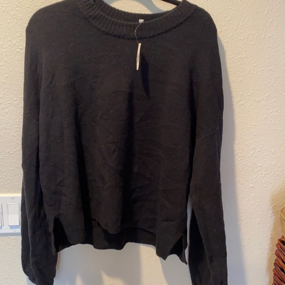 Madewell Sweaters - Madewell black sweater (size XL)